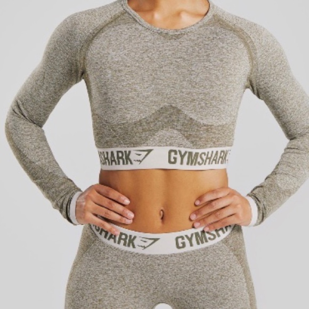 *SOLD* Gymshark Flex Sand/Khaki Flex Crop Top 💚 - Picture 1 of 2
